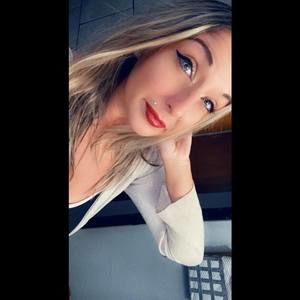 Meet your Posher, Candice